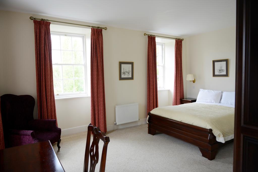 Ashbrook Arms Townhouse And Restaurant Hotell Durrow Eksteriør bilde